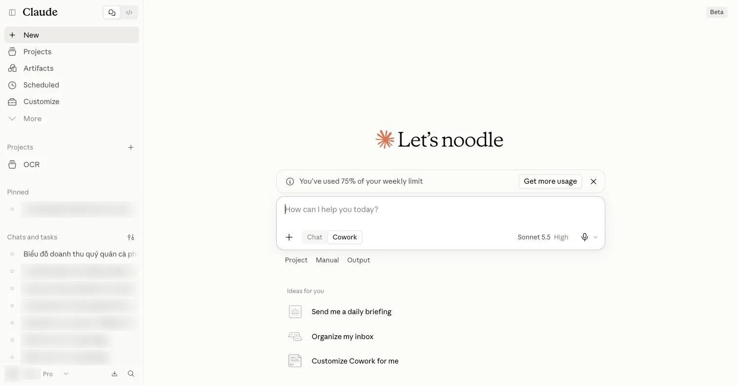 Màn hình Cowork trên claude.ai: thanh bên trái, ô nhập “How can I help you today?” với nút +, công tắc Chat/Cowork đang chọn Cowork và Sonnet 5.5 High; bên dưới là hàng Project, Manual, Output cùng ba gợi ý Ideas for you; góc phải trên có nhãn Beta.